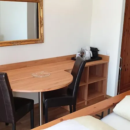 بيت ضيافة Gaestehaus Casa Cristina باد كروزنغن