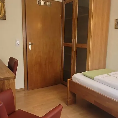 Gaestehaus Casa Cristina Konukevi 3*