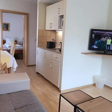 Gaestehaus Casa Cristina Konukevi