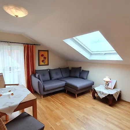Vendégház Gaestehaus Casa Cristina 3*