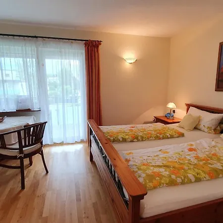 Vendégház Gaestehaus Casa Cristina